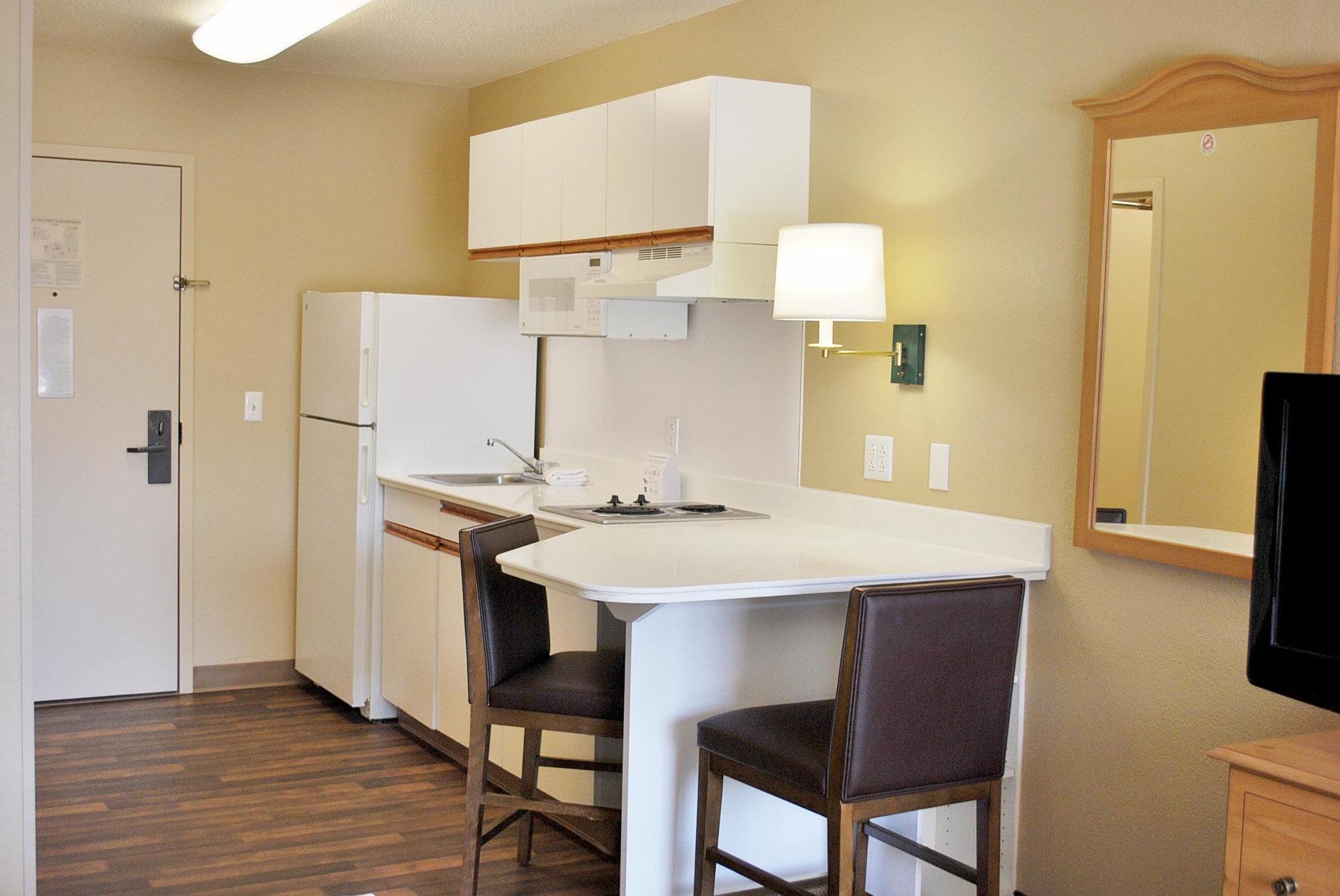 Extended Stay America Suites - St Louis - Westport - Central Maryland Heights Eksteriør bilde
